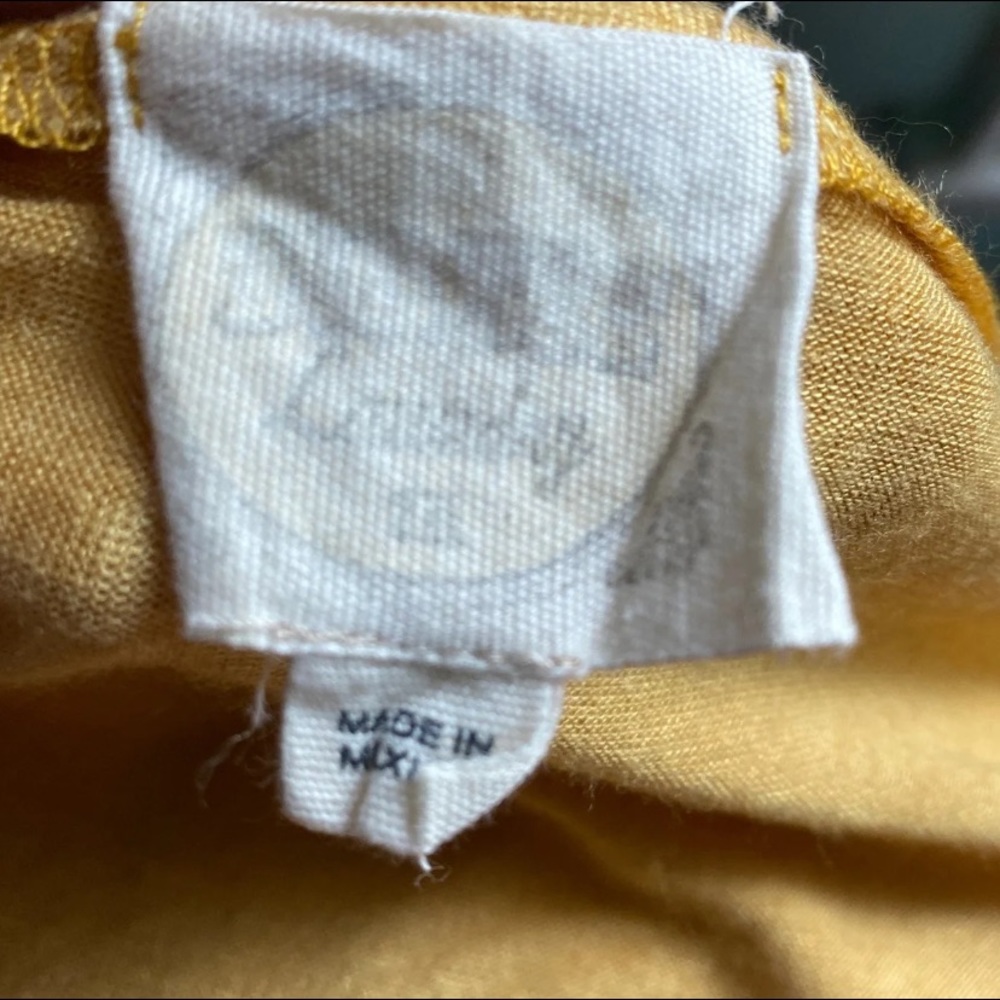 Light weight yellow top Size 2XL - Picture 7 of 10